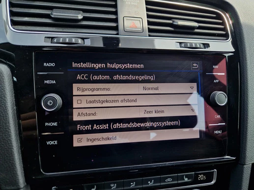 Volkswagen Golf - Afbeelding 27 van 29