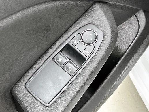 Renault Clio - Afbeelding 18 van 26