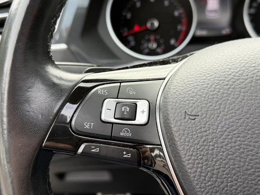Volkswagen Tiguan - Afbeelding 10 van 30