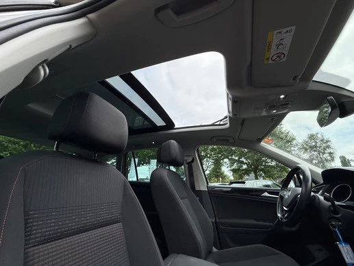 Volkswagen Tiguan - Afbeelding 28 van 30