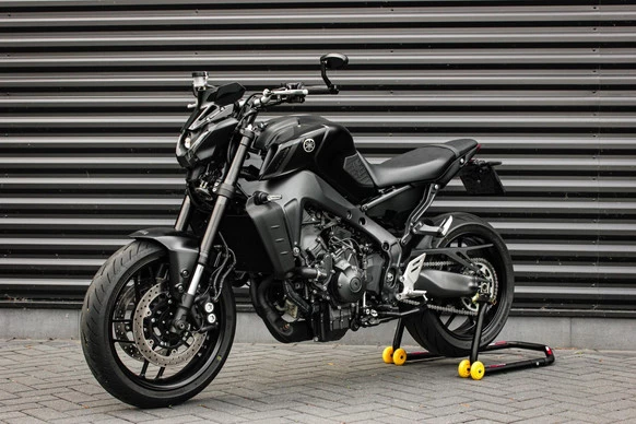 Yamaha MT 09 - Afbeelding 1 van 24