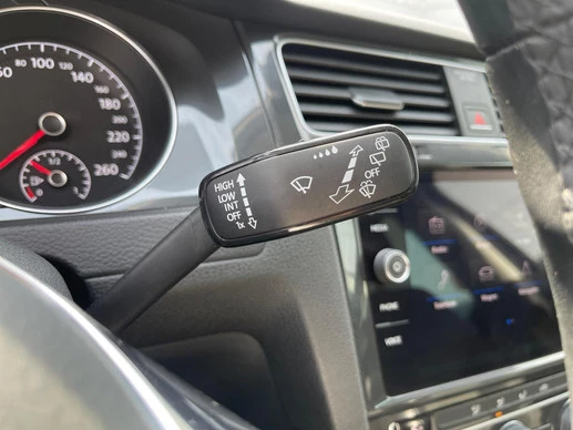 Volkswagen Golf - Afbeelding 23 van 30