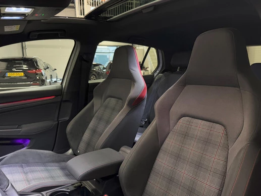 Volkswagen Golf - Afbeelding 13 van 30