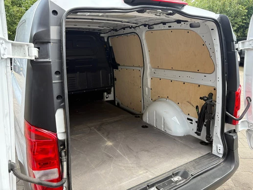 Mercedes-Benz eVito - Afbeelding 9 van 30