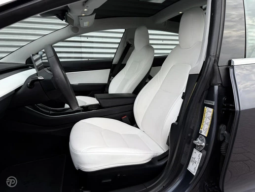 Tesla Model 3 - Afbeelding 9 van 28