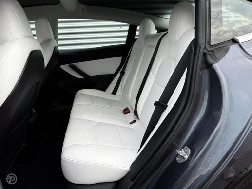 Tesla Model 3 - Afbeelding 10 van 28
