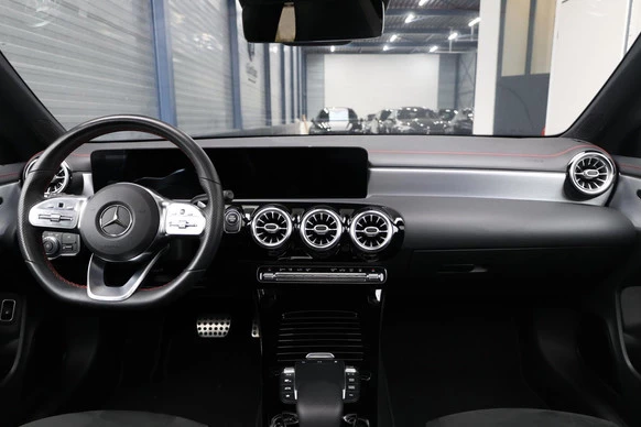 Mercedes-Benz CLA - Afbeelding 2 van 28