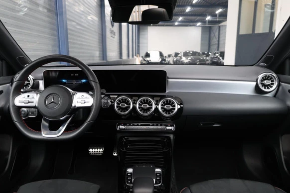 Mercedes-Benz A-Klasse - Afbeelding 2 van 28