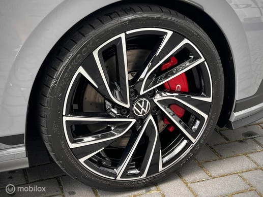 Volkswagen Golf - Afbeelding 17 van 30