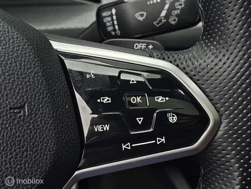 Volkswagen Golf - Afbeelding 17 van 30