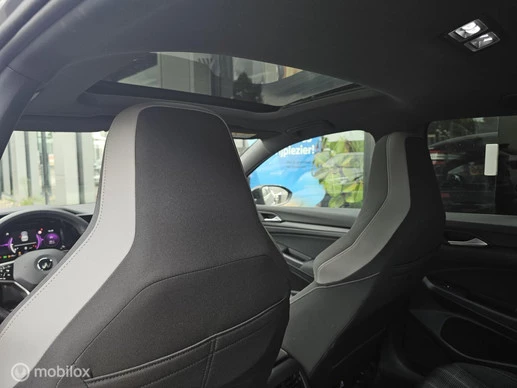Volkswagen Golf - Afbeelding 20 van 30