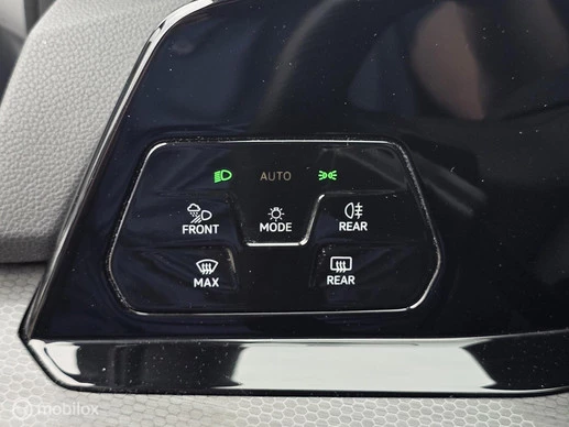 Volkswagen Golf - Afbeelding 18 van 30