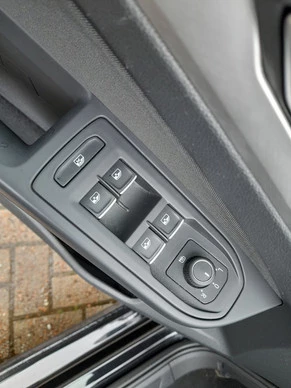 Volkswagen Golf - Afbeelding 17 van 22