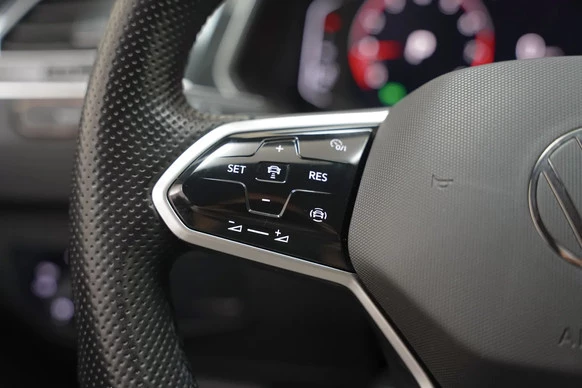 Volkswagen Tiguan - Afbeelding 17 van 30