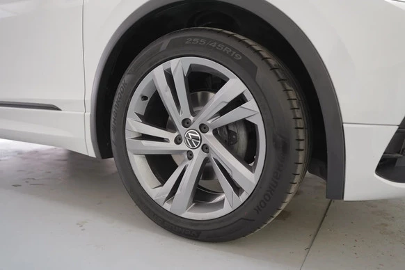 Volkswagen Tiguan - Afbeelding 29 van 30