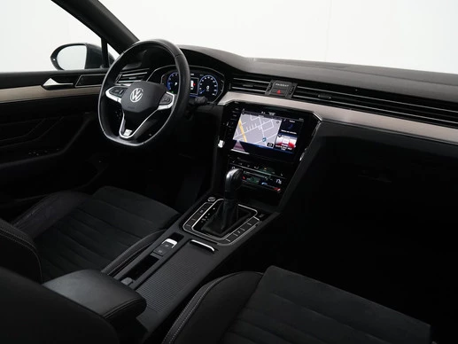Volkswagen Passat - Afbeelding 2 van 30