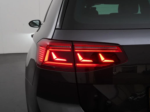 Volkswagen Passat - Afbeelding 24 van 30