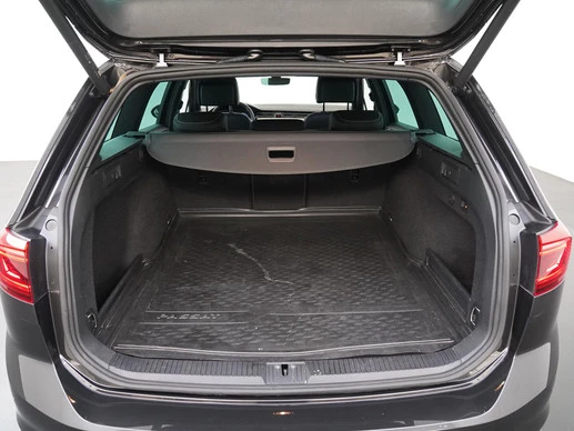 Volkswagen Passat - Afbeelding 25 van 30