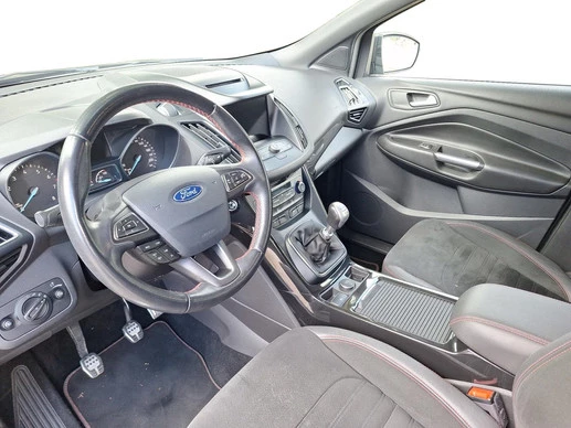 Ford Kuga - Afbeelding 17 van 30