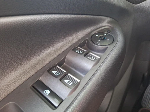 Ford Kuga - Afbeelding 27 van 30