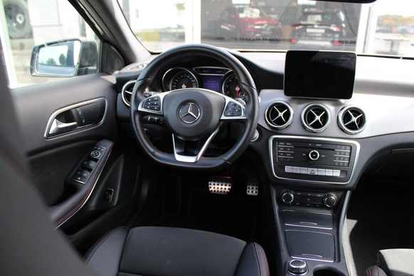 Mercedes-Benz GLA - Afbeelding 2 van 25
