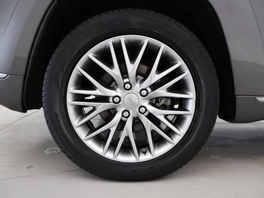 Jeep Grand Cherokee - Afbeelding 17 van 30