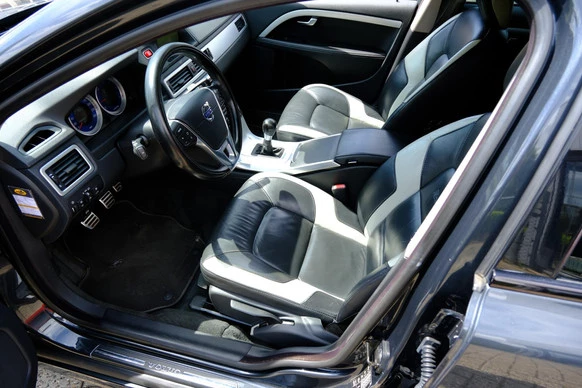Volvo V70 - Afbeelding 2 van 30