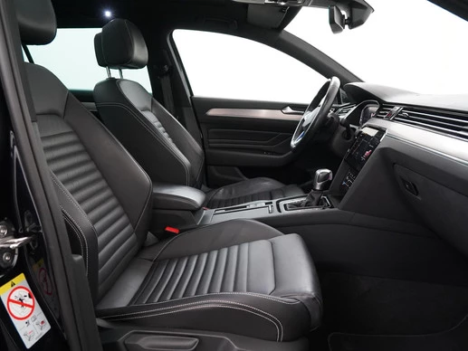 Volkswagen Passat - Afbeelding 3 van 30