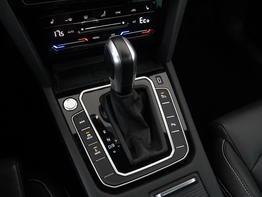 Volkswagen Passat - Afbeelding 11 van 30