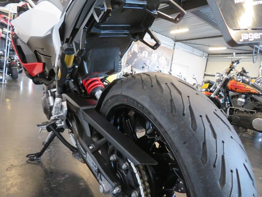 BMW F 900 XR - Afbeelding 13 van 15