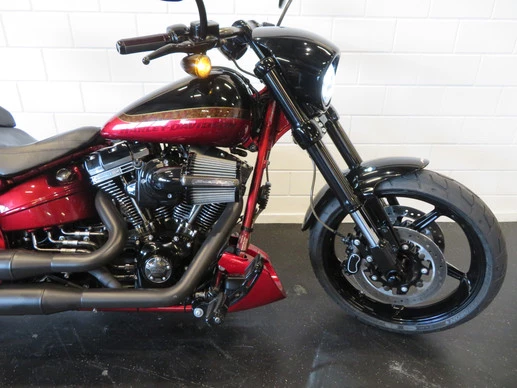 Harley-Davidson Breakout - Afbeelding 9 van 13