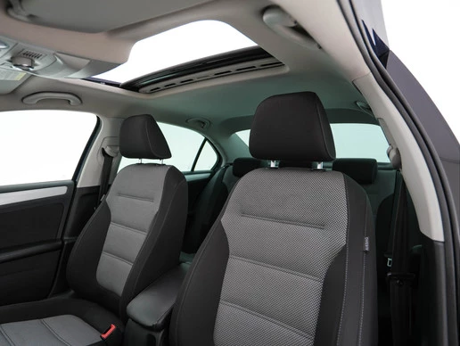 Volkswagen Jetta - Afbeelding 22 van 30