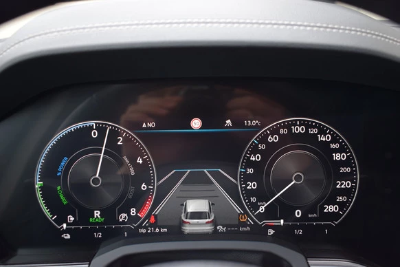 Volkswagen Touareg - Afbeelding 23 van 27
