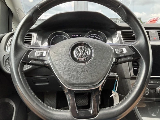 Volkswagen Golf - Afbeelding 17 van 26