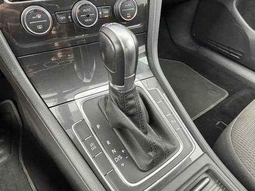 Volkswagen Golf - Afbeelding 25 van 26