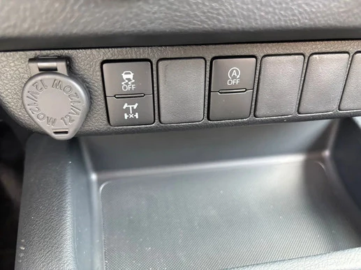 Toyota Hilux - Afbeelding 12 van 14