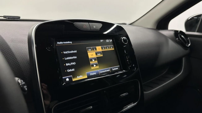Renault Clio - Afbeelding 28 van 30