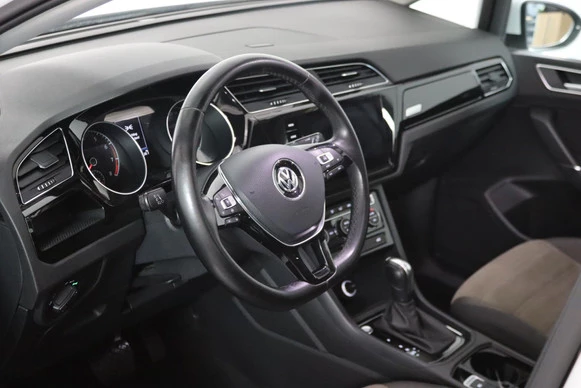 Volkswagen Touran - Afbeelding 17 van 30