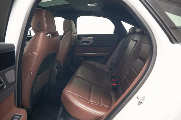 Jaguar XF - Afbeelding 17 van 30