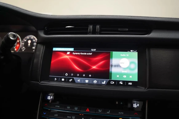 Jaguar XF - Afbeelding 28 van 30