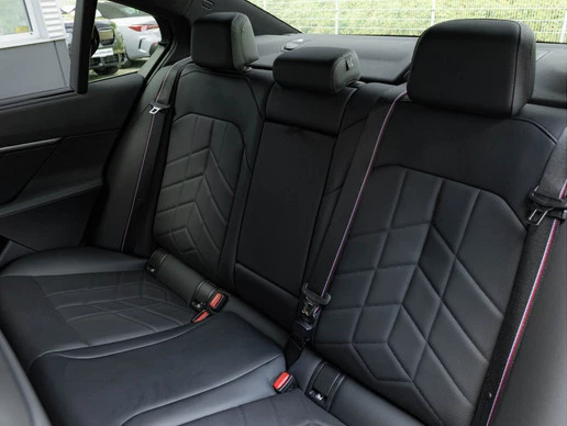 BMW i5 - Afbeelding 24 van 30