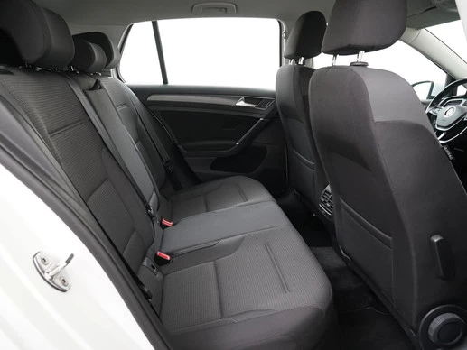 Volkswagen e-Golf - Afbeelding 23 van 30