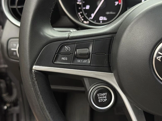 Alfa Romeo Giulia - Afbeelding 18 van 30