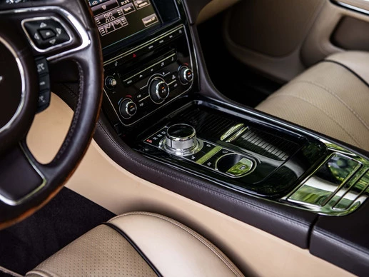 Jaguar XJ - Afbeelding 19 van 23
