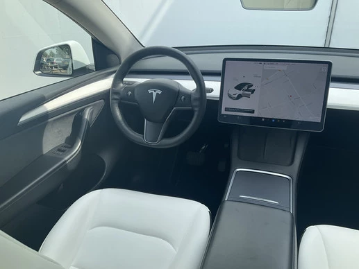 Tesla Model Y - Afbeelding 3 van 30