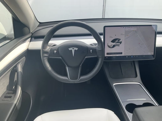Tesla Model Y - Afbeelding 12 van 30