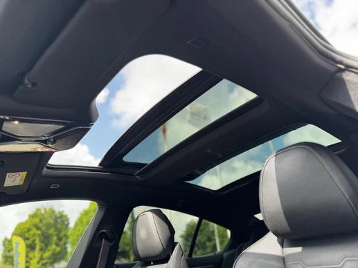 BMW 8 Serie - Afbeelding 24 van 30