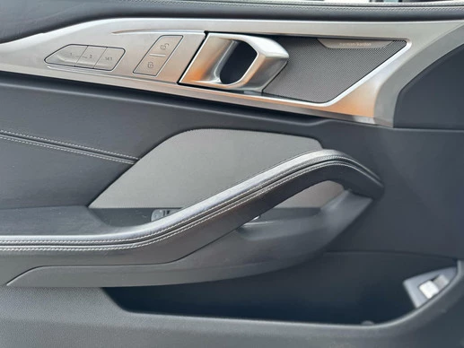 BMW 8 Serie - Afbeelding 28 van 30