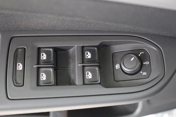 Volkswagen Golf - Afbeelding 10 van 22