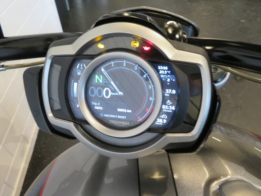 Triumph Rocket 3 - Afbeelding 6 van 14